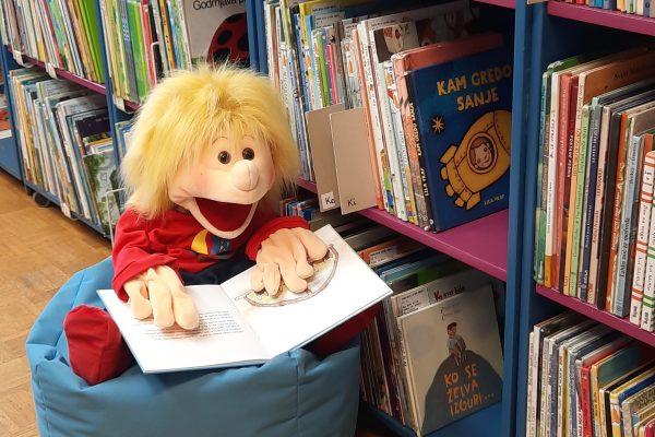 Ura pravljic v Knjižnici Ivančna Gorica