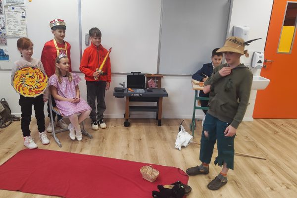 Praznovanje mednarodnega dneva knjig za otroke v knjižnici v Zagradcu